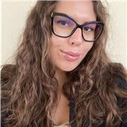 Laureata magistrale in Scienze linguistiche impartisce lezioni di francese per studenti di tutte le età